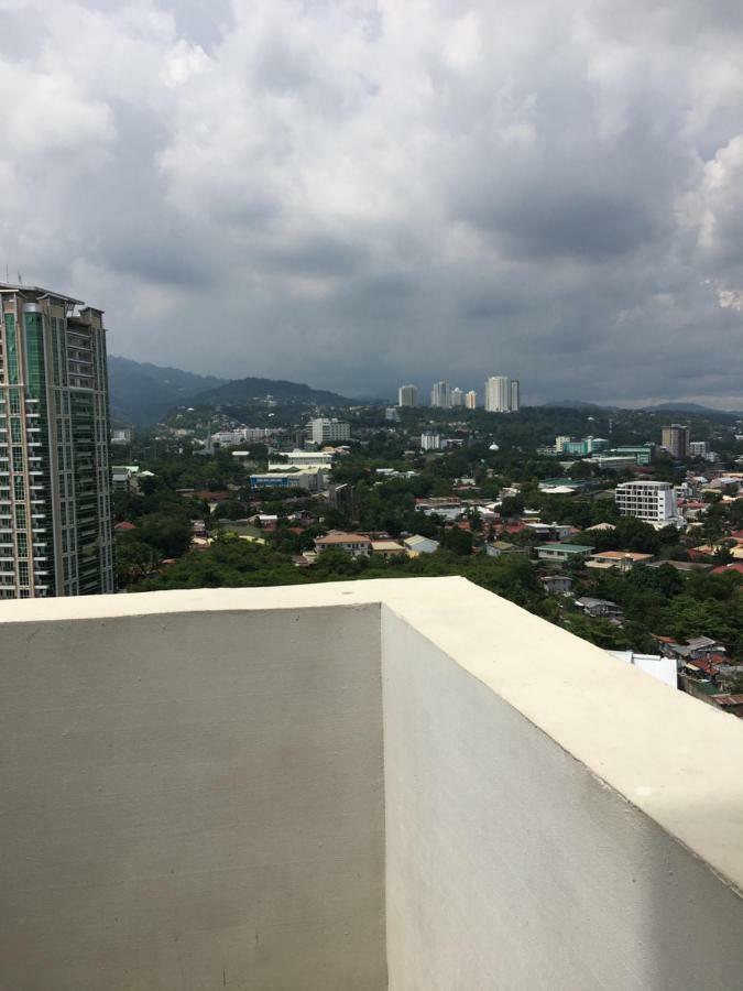 Trillium Residences Condominium Cebu Esterno foto
