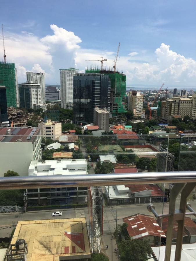 Trillium Residences Condominium Cebu Esterno foto